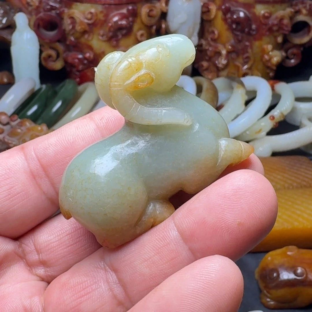 和田玉未镶嵌挂件