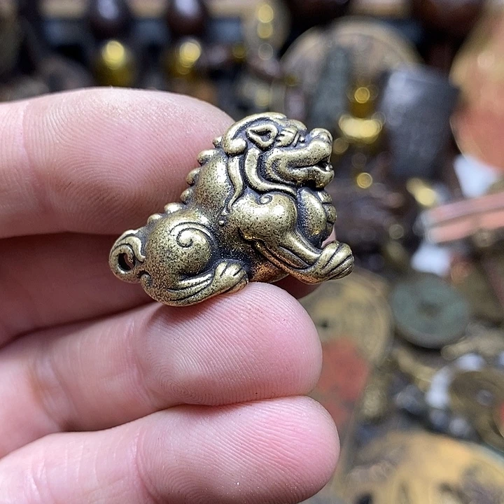 淡***瓜小杨推荐铜物件一个