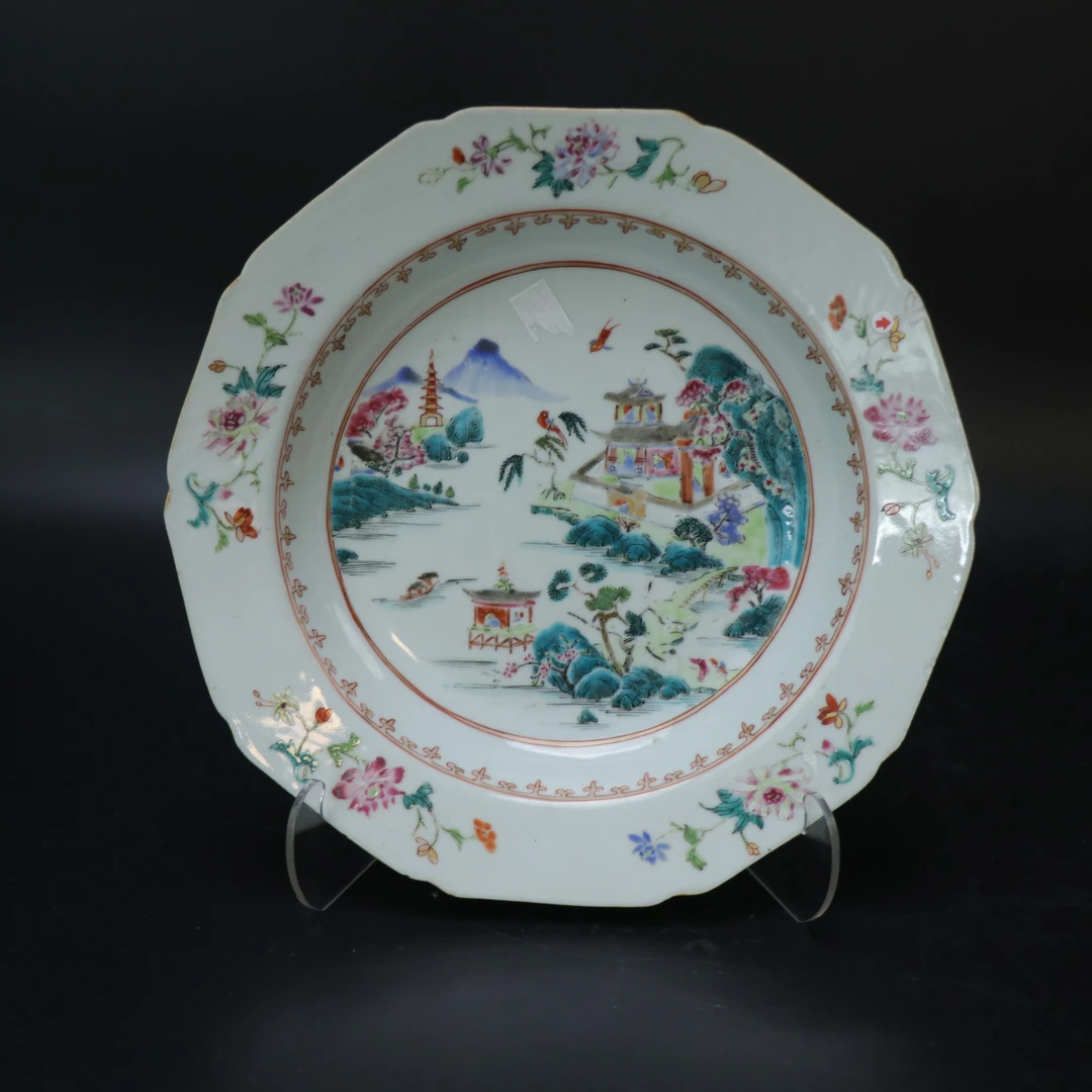 Lot.25121433清乾隆粉彩亭台楼阁山水纹深腹盘 对角长：约23cm