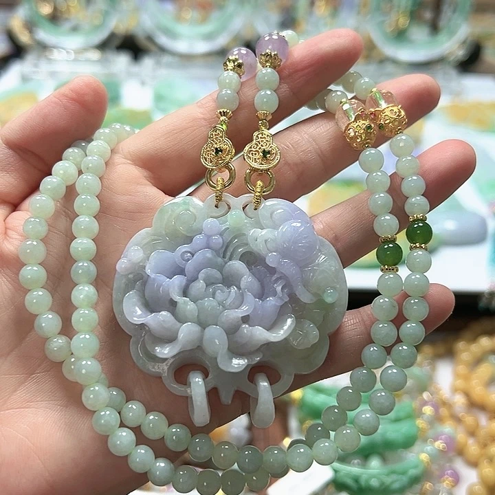 翡翠未镶嵌颈饰吊坠