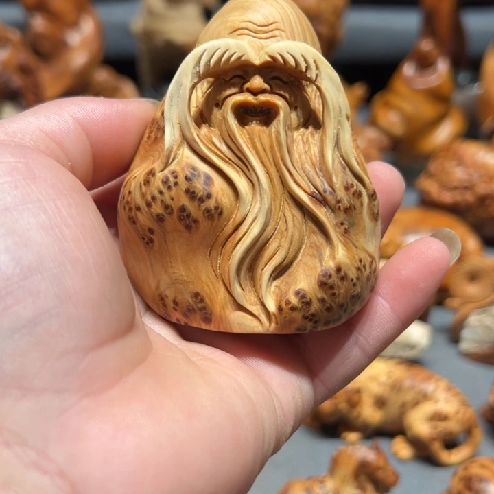 柏木（崖柏）点点关注