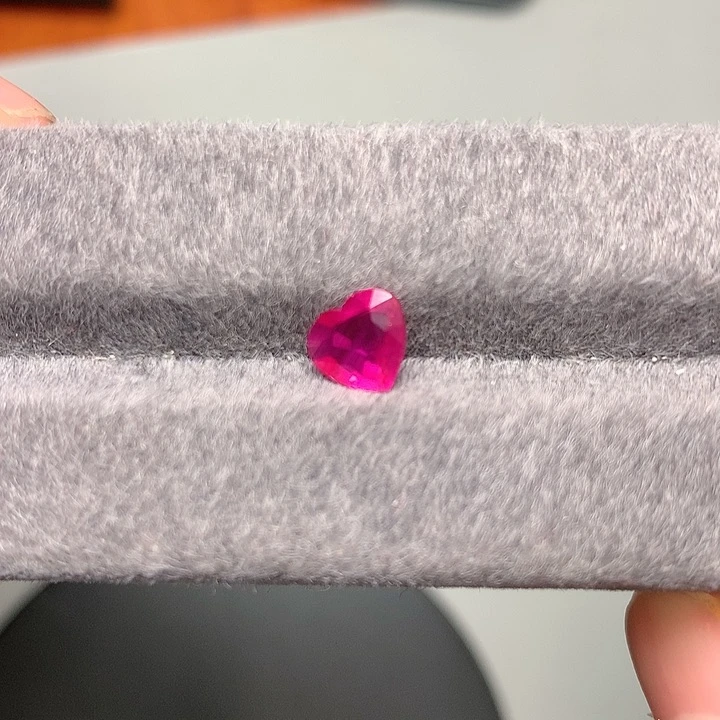 红宝石裸石未镶嵌无烧红宝石1.29克拉未镶嵌