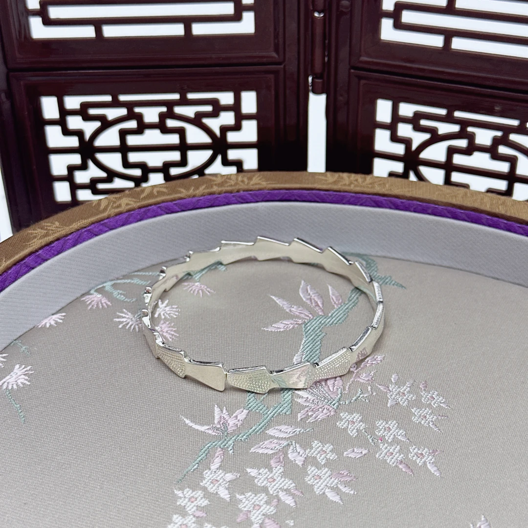 足银手镯 9999银手镯年轻款蛇形开口时尚推拉高级感时尚百搭