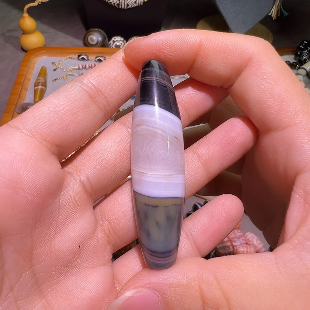 M***南未镶嵌玛瑙/玉髓珠宝半成品