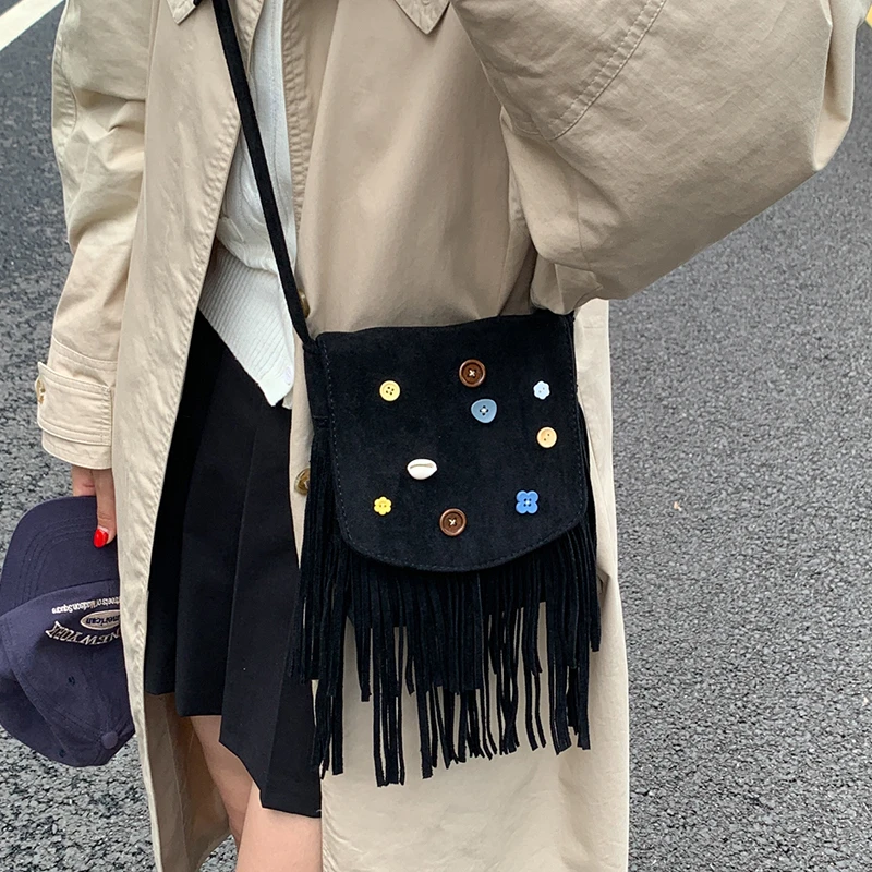 2025新款复古流苏小众包包女包时尚百搭斜挎包迷你手机包单肩包