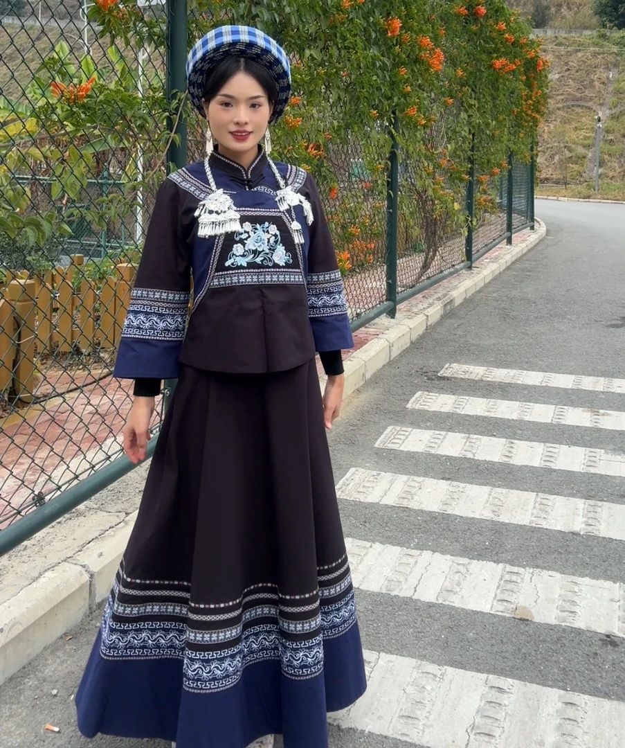 壮族布依族民族服装套装女