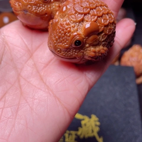 【闪购商品】手串/手链橄榄核37左右金币金蝉手球