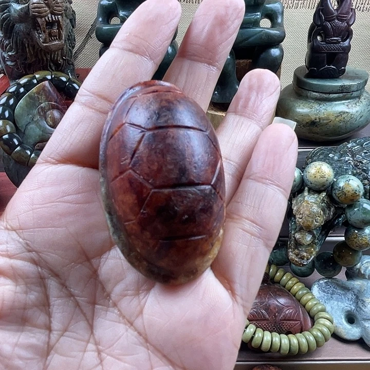 未镶嵌岫岩河磨玉（透闪石质玉）把件枣****部