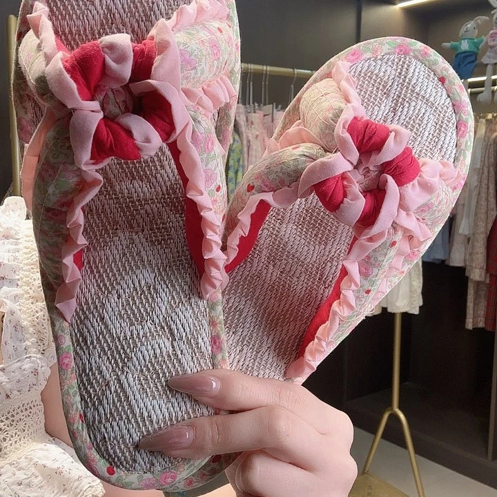 一字型粉碎花拖鞋