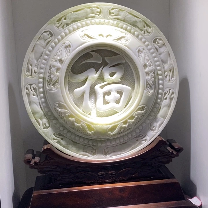 未镶嵌蛇纹石玉（覆膜）珠宝奇石