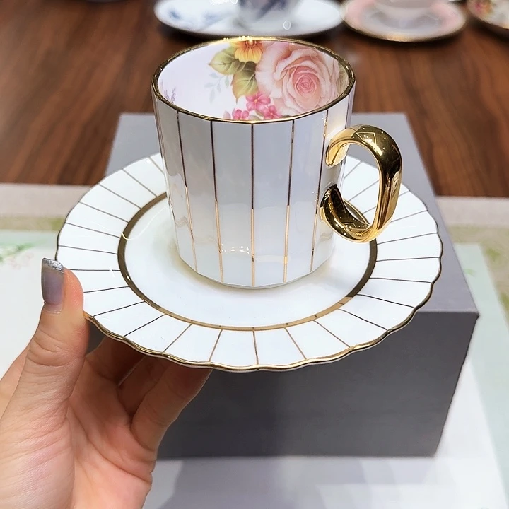 瓷片杯子杯子杯子水杯杯子水杯