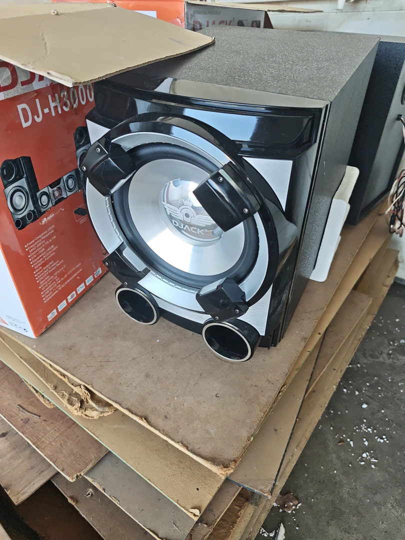 8新  10寸音箱低音炮，无源低音炮一个的价格。不包邮。