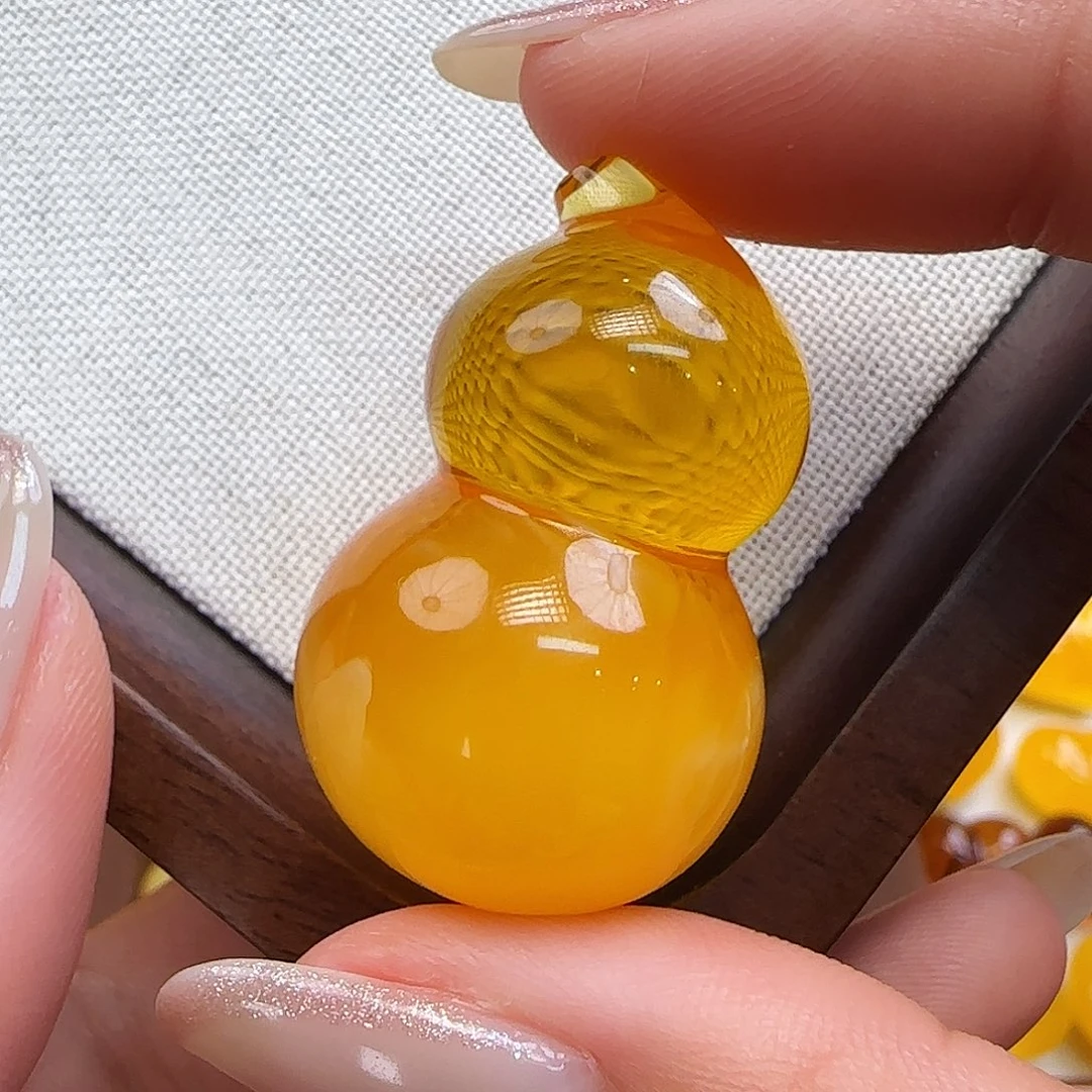琥珀未镶嵌珠宝奇石蜜蜡