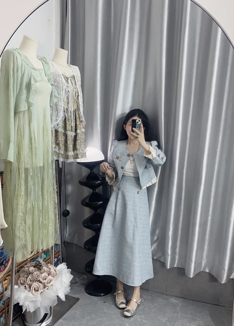 【虎妹推荐】小个子甜美蓝色小香风外套半身裙（两件套）