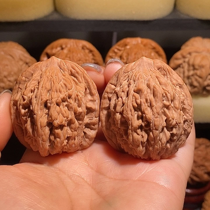 文玩核桃把件小***大41虎头