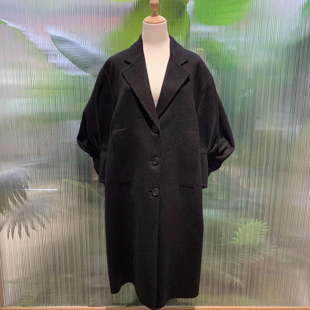 99新 Prada/普拉达 su/黑色灯笼袖大衣38码/50410659/代购服务