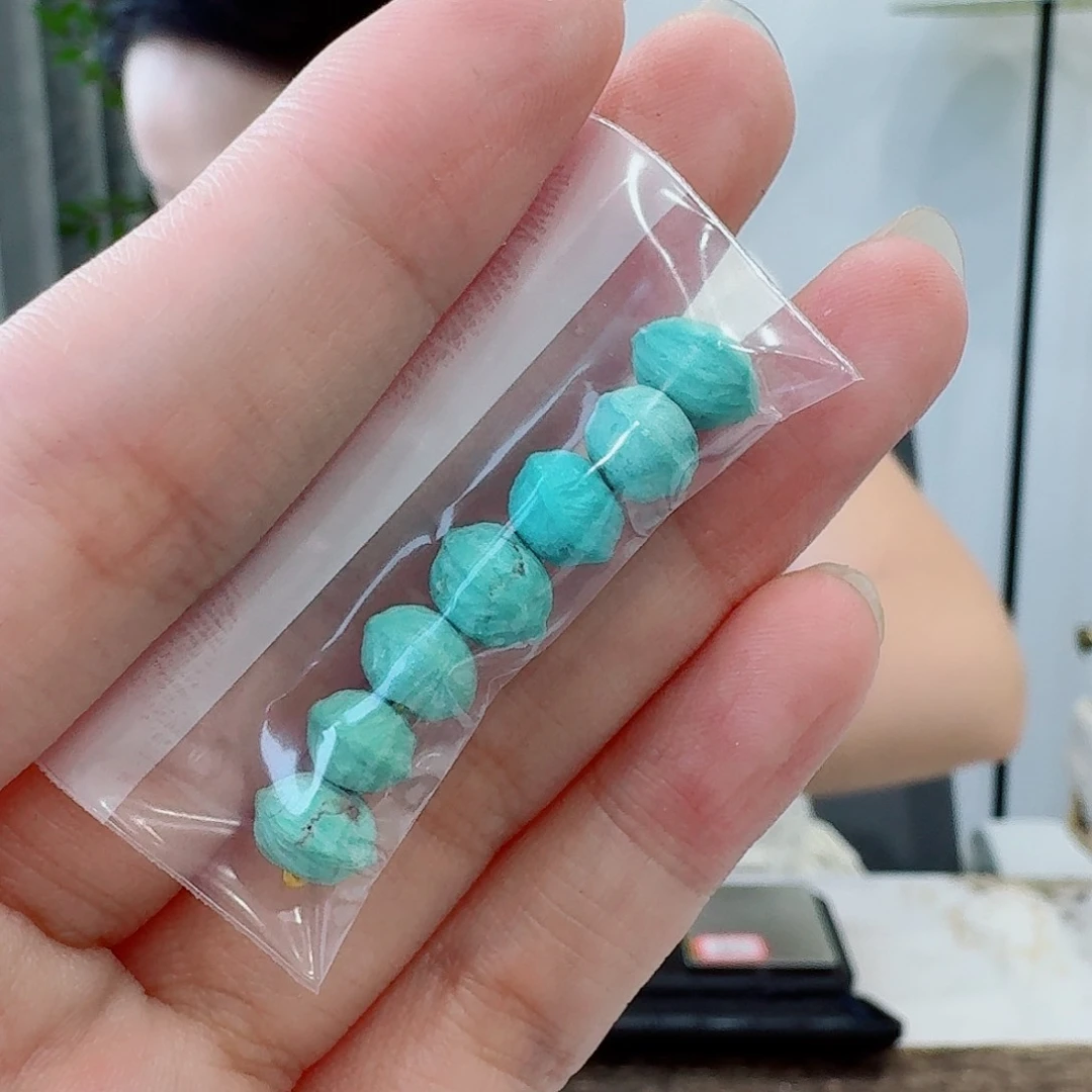 未镶嵌绿松石珠宝奇石