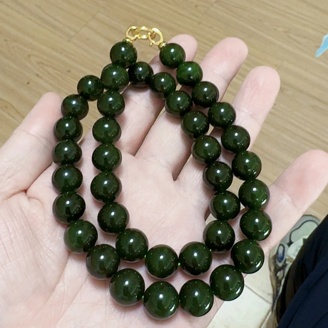 和田玉碧玉红皮老油菠菜绿妈妈链卡12mm圆珠