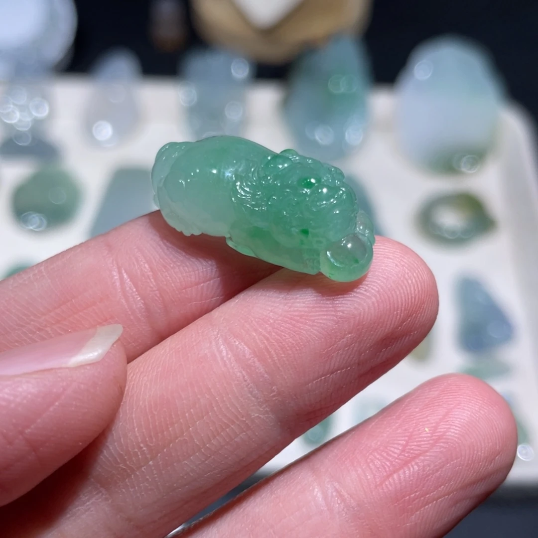 颈饰未镶嵌翡翠皮丘