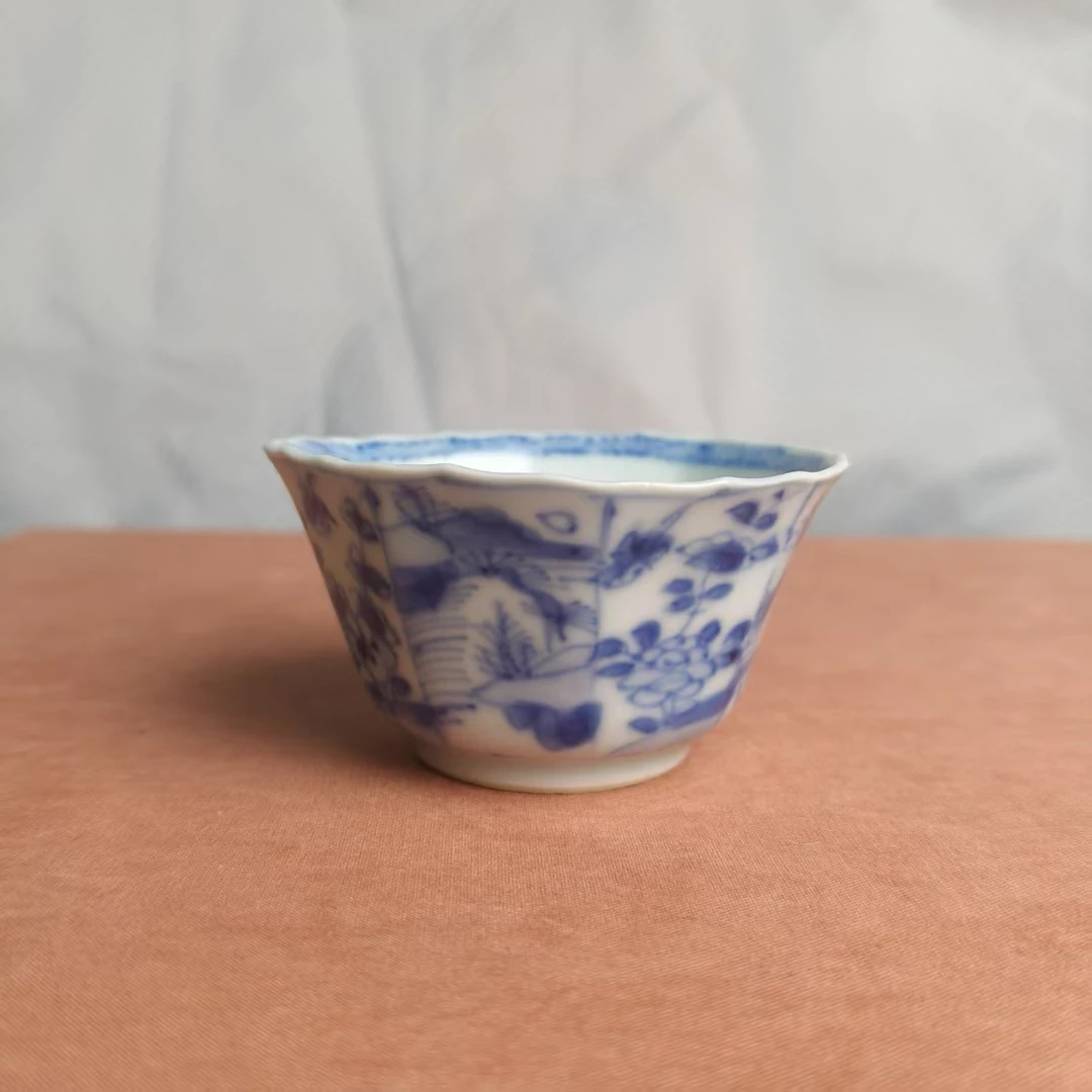 青花花卉杯6880019