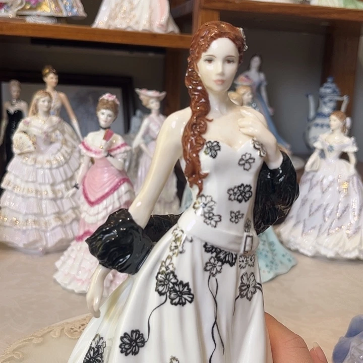 杯欧洲中古瓷器摆件