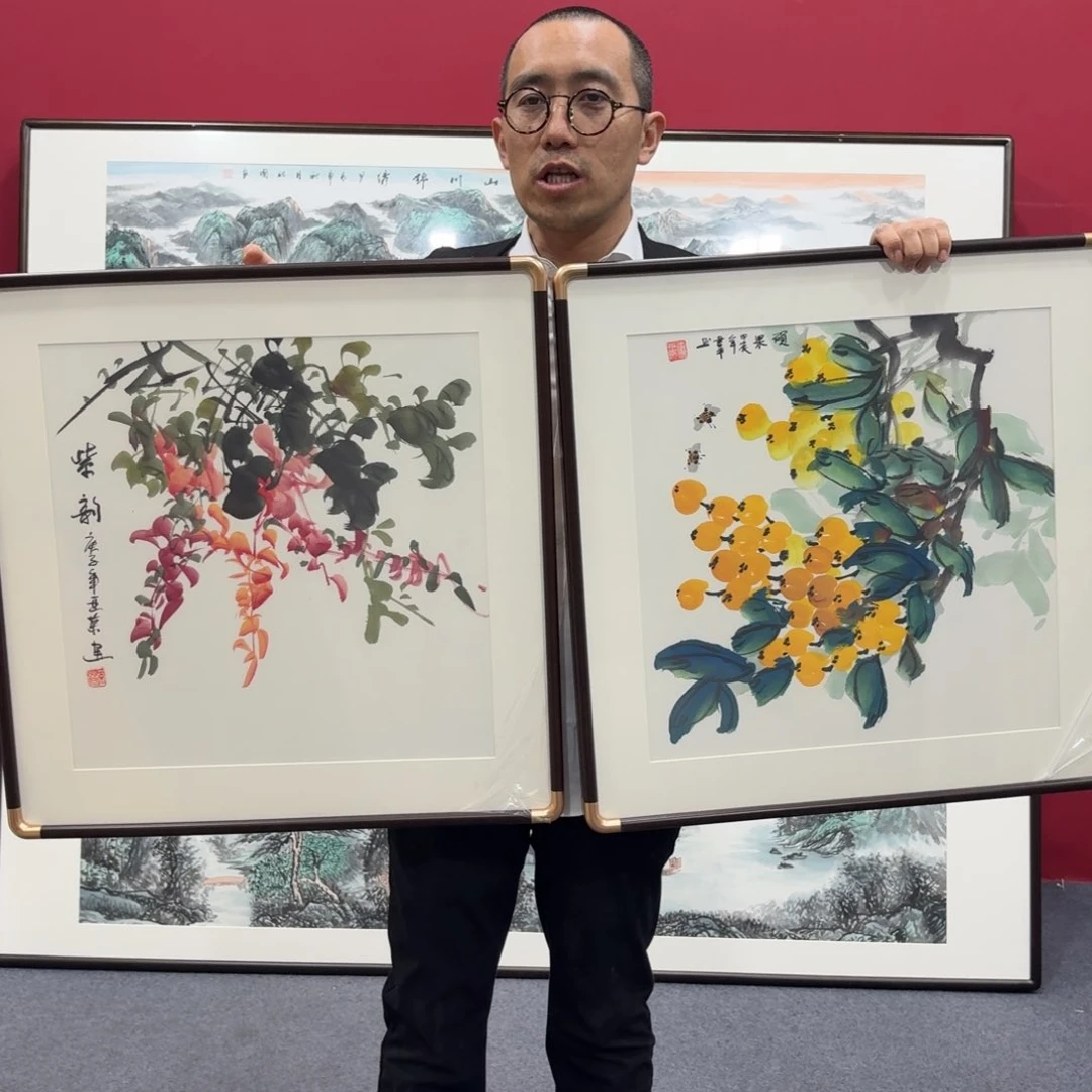 国画带框绘画作品