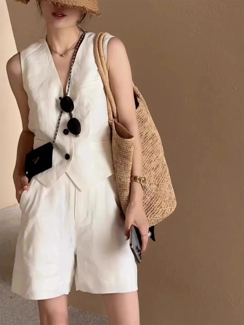 老钱风马甲亚麻套装女夏季时尚气质简约高级感西装背心短裤两件套