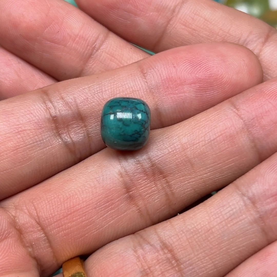 ****绿松石未镶嵌珠宝奇石