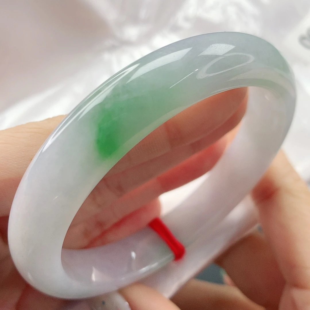 翡翠手镯未镶嵌，721