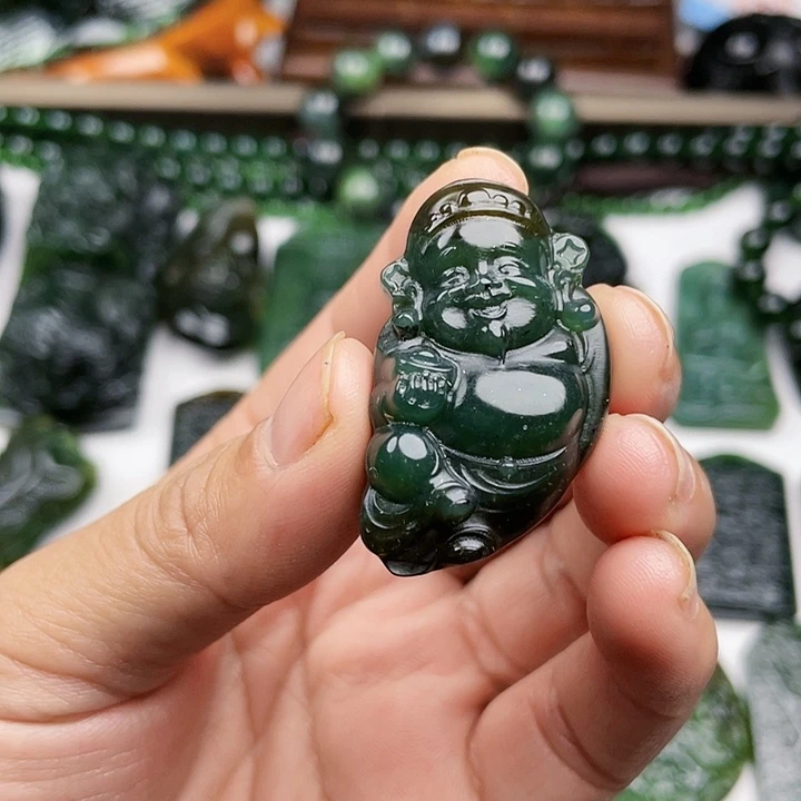蛇纹石玉未镶嵌挂件泰山玉财神爷
