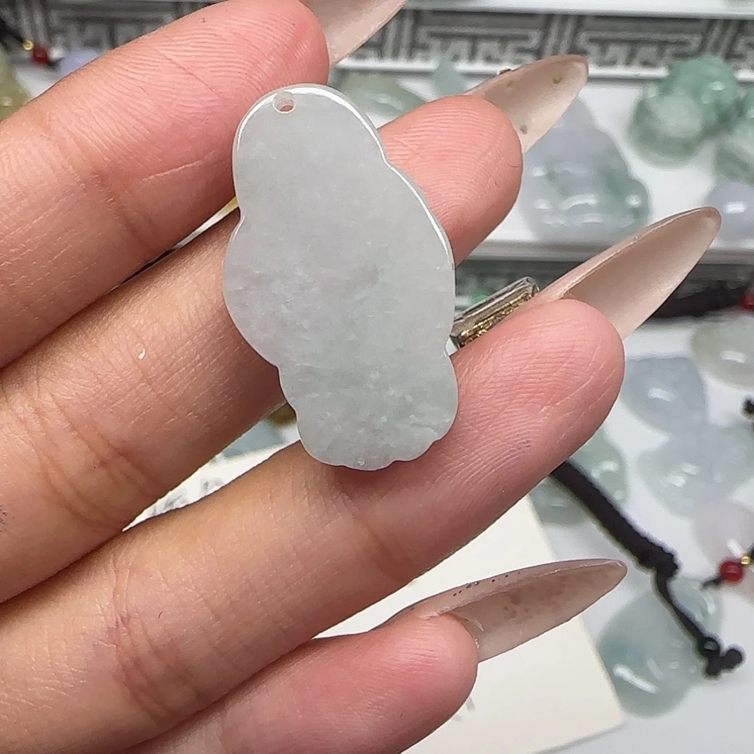 翡翠未镶嵌颈饰59
