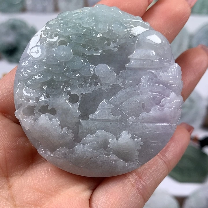 翡翠未镶嵌颈饰山水两面工艺福利