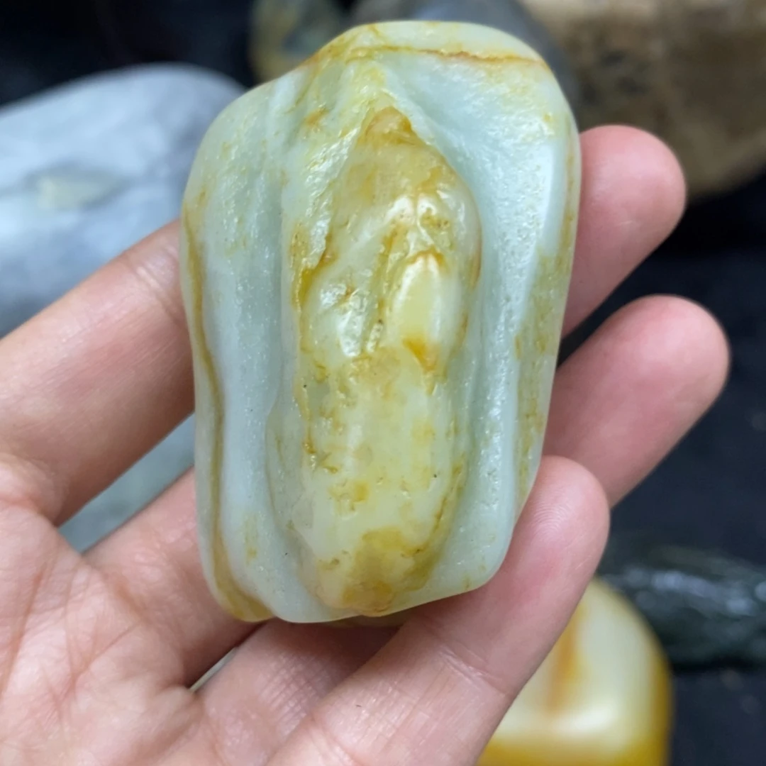 未镶嵌和田玉（糖玉）挂件