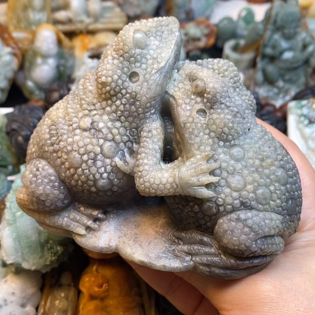 定制翡翠未镶嵌特色
