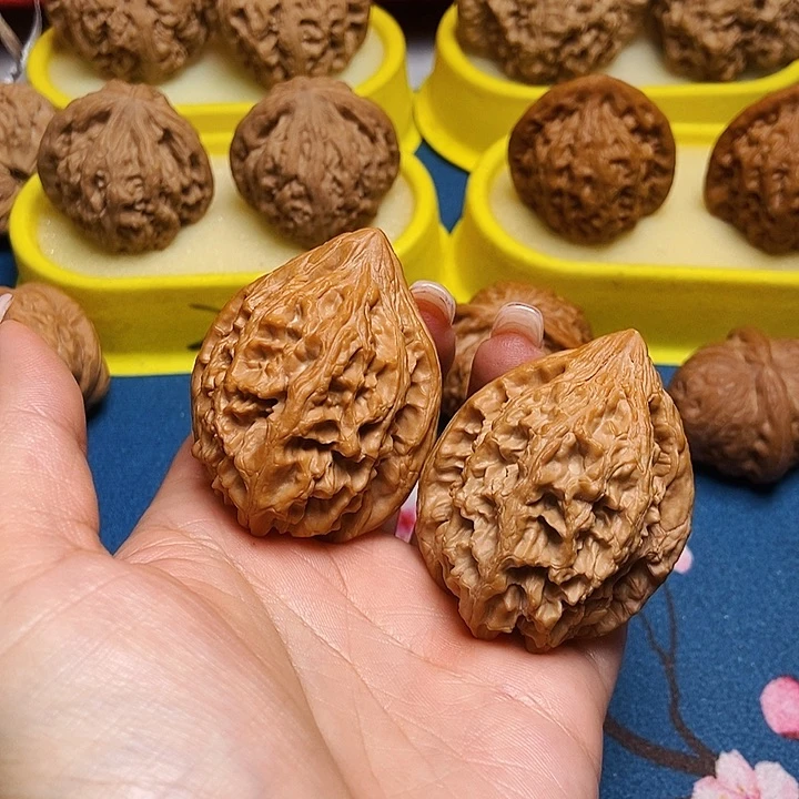吊坠文玩核桃时*大沽石的