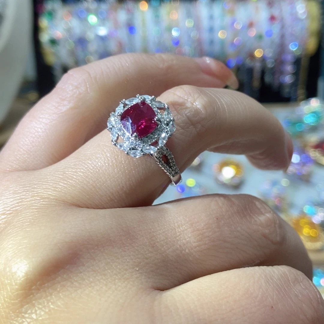 66锆石（处理）戒指