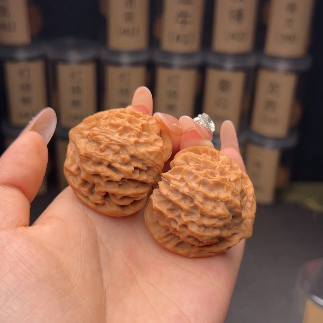 雀***牌吊坠文玩核桃龙门涧