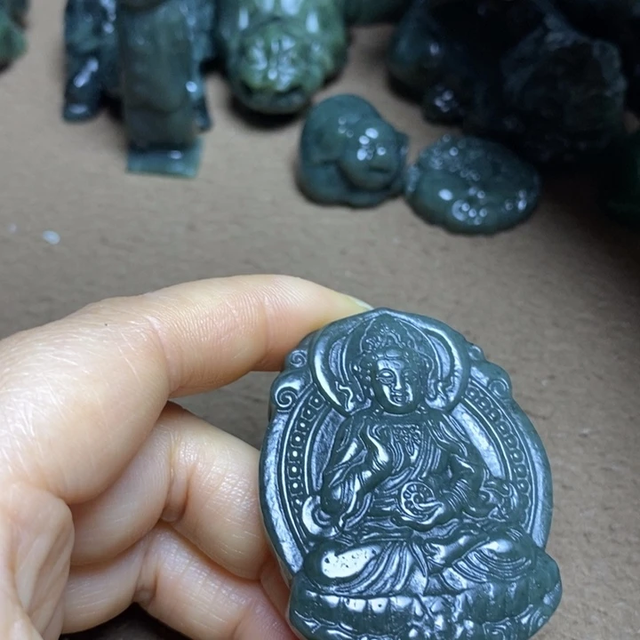 和田玉未镶嵌颈饰