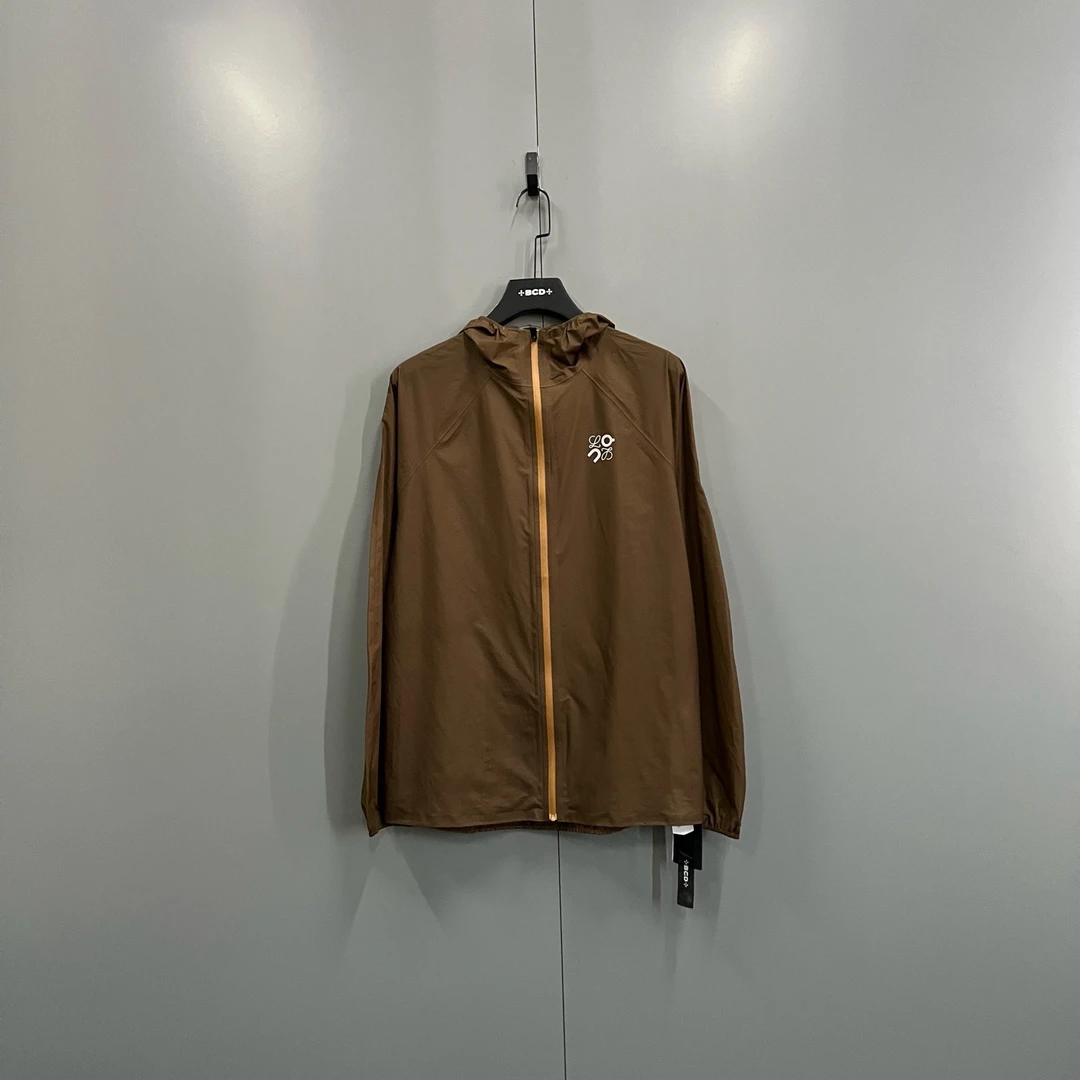 99新 LOEWE/罗意威 (ll) 棕色logo印花外套 M码/020785