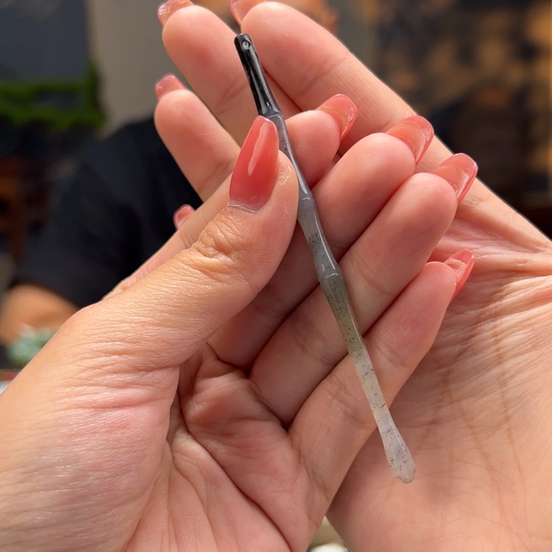 颈饰未镶嵌和田玉楼兰三色竹节挖耳勺