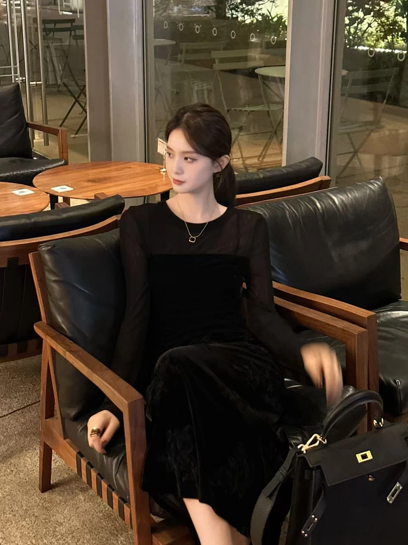 T413378M修身型常规半高领露肩秋季女长袖镂空T恤气质百搭