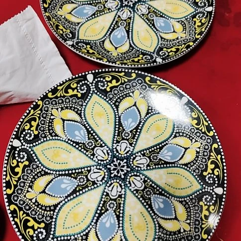 瓷片盘，沙锅，瓷片，瓶，碗，各种沙锅，摆件，