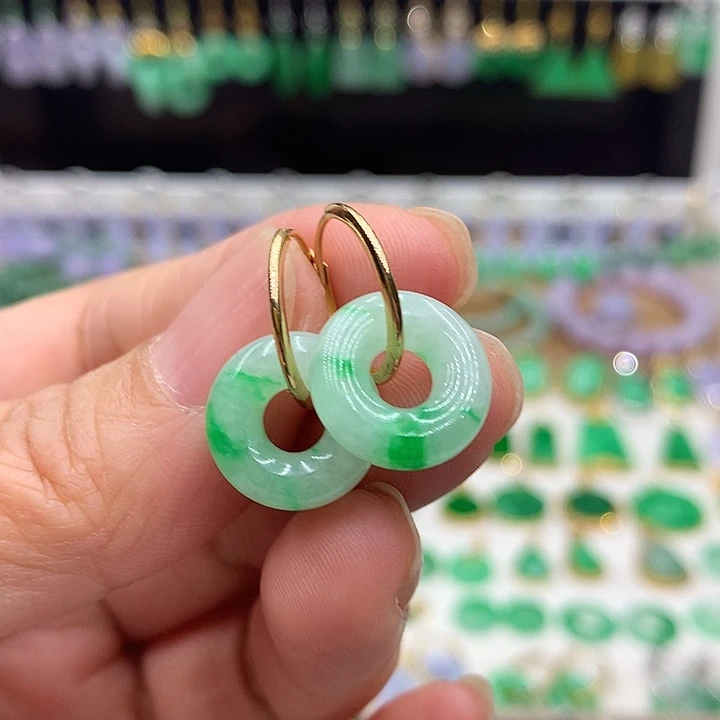 翡翠18K金镶嵌耳饰