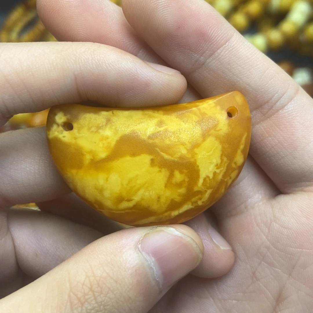 琥珀未镶嵌珠宝奇石