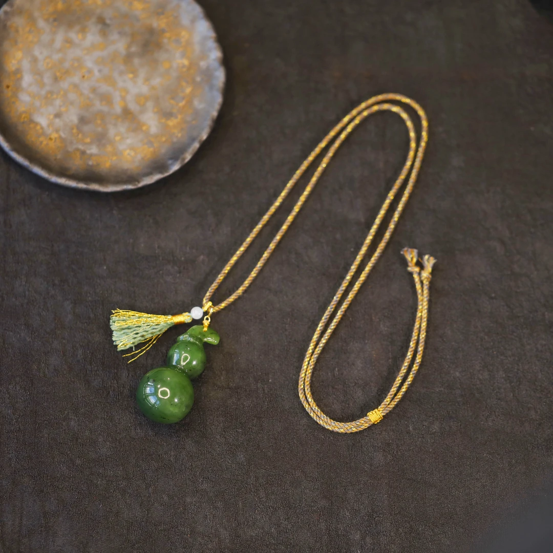 麦麦【青黛】天然和田玉碧玉+18K  吊坠  葫芦 多样性发一