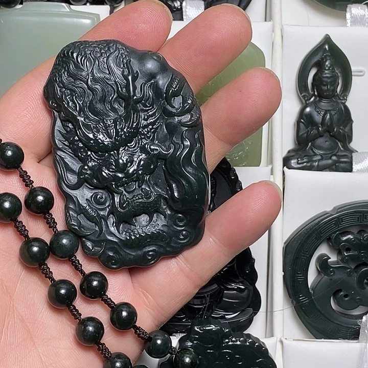 和田玉（糖玉）未镶嵌颈饰