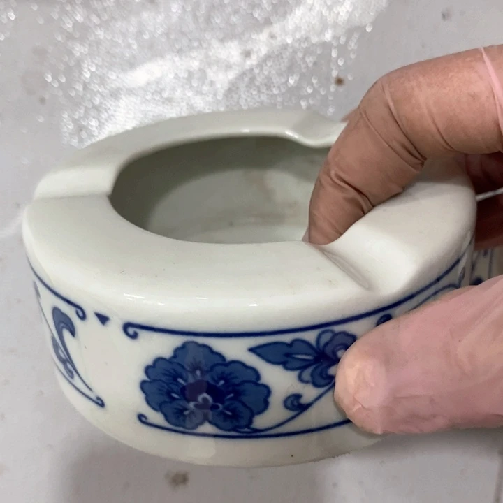 瓷片四厂青花翡翠瓷烟灰缸微瑕疵