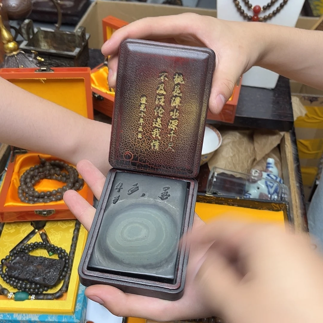 大叶紫檀（黑酸枝木类）
