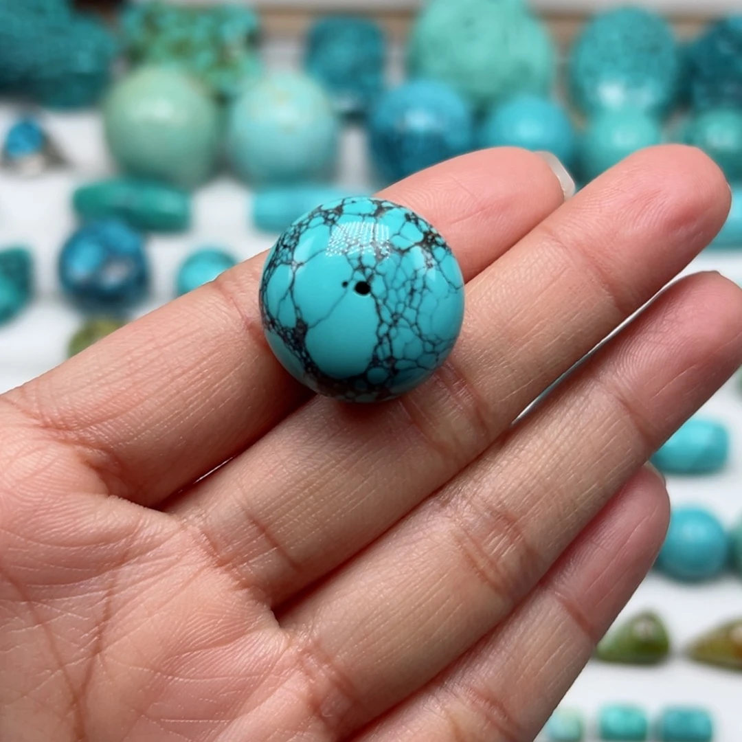 绿松石珠宝奇石未镶嵌刚*?