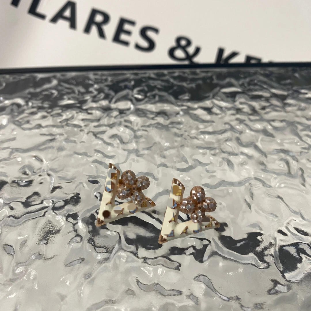 铜合金耳饰 气质复古精美耳饰轻奢A8013
